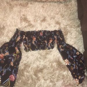 FASHION NOVA CROP TOP